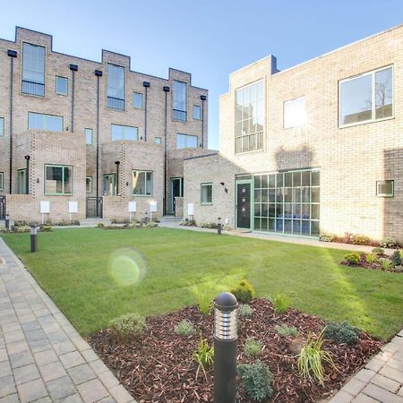 Stunning Newbuilt 3 Bed House Sleeps 9 Villa Edmonton Exterior photo