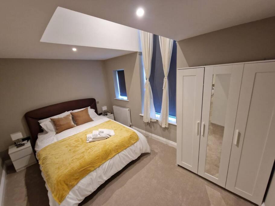Stunning Newbuilt 3 Bed House Sleeps 9 Villa Edmonton Exterior photo